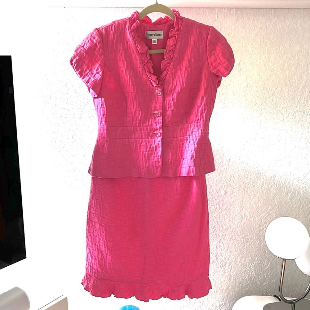 Pink Ruffles Suit Short Sleeve Blazer Skirt